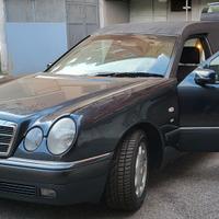 AUTO FUNEBRE