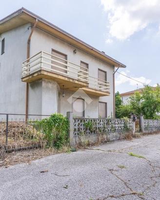 VILLA SINGOLA A VOGHIERA