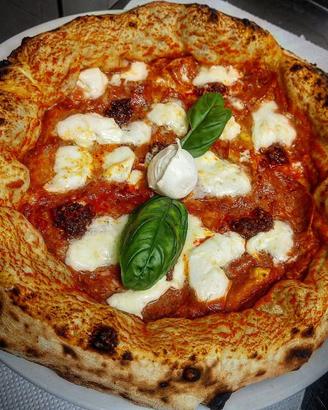 Pizzaiolo Pizza Napolitana