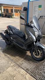 Scooter Xmax 400