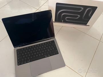 MacBook Pro M3 14” – 8 GB RAM – SSD 512 GB