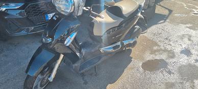 aprilia scarabeo 500 light