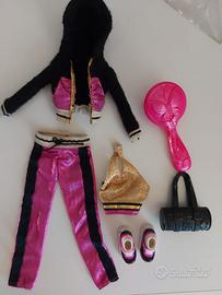 Set completo sportivo vestiti e accessori Barbie