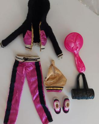 Set completo sportivo vestiti e accessori Barbie