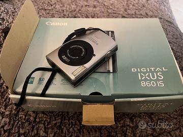 Macchina fotografica usata