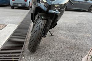 Kawasaki Ninja ZX-4R 2025 – GARANZIA CASA MADRE