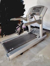 tapis roulant life fitness
