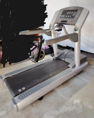 tapis roulant life fitness