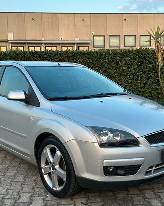 Ford  Focus 