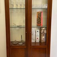 Vetrina Cristalliera in piuma di noce