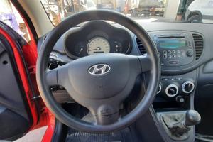 HYUNDAI I10 2009 - VOLANTE