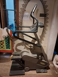 Stepper Professionale Technogym XT Pro – Perfettam