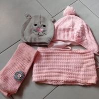 set cappellini e Scarpe 12-18 mesi