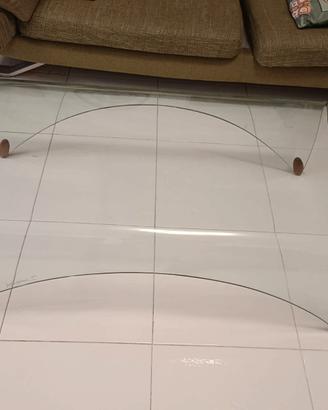 Tavolino in vetro curvato firmato – 110×62,5×37 –