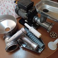 tritacarne e passapomodori 