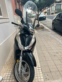 SH 300i
