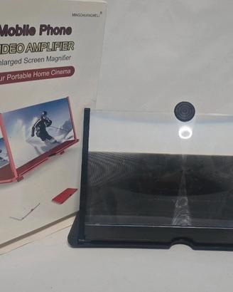 Trasforma il tuo smartphone in un cinema portatile