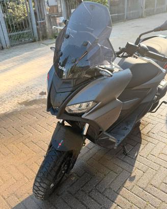 Aprile RS GT 125 ABS