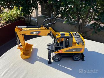 BRUDER - Escavatore CAT