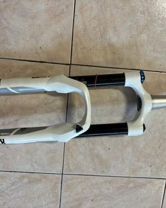 forcella mtb rock shox revelation rl 27.5