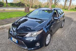Toyota Auris Ibrida