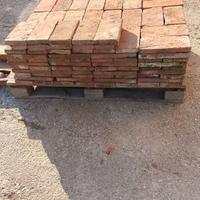 Tavelle antiche per tetto in legno -di recupero