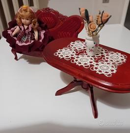 Arredamento per casa di bambole 