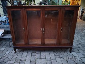 vetrina da esposizione antica