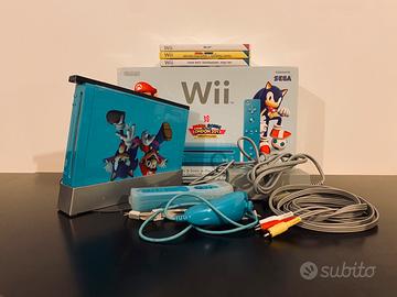 Wii Azzurra (Edizione Limitata) + Pedana Wii Fit
