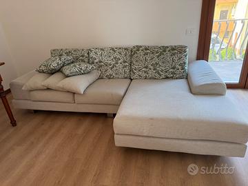 Divano 4 posti chaise longue