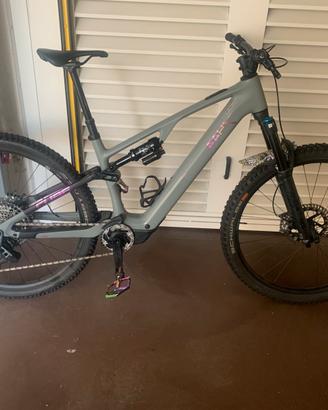 Bici elettrica Cube hybrid ams one44 TM c68x mtb