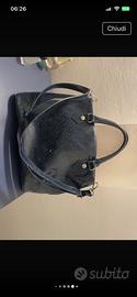 Borsa blu in vernice