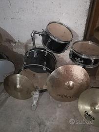 2 BATTERIE MUSICALI CON PIATTI SABIAN 45CM A 220€
