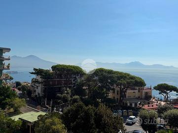 6 LOCALI A NAPOLI