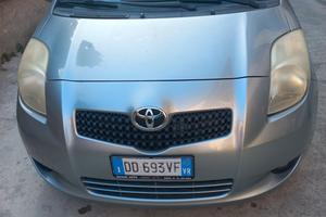 Toyota Yaris 1.4 D-4D 5 porte Sol
