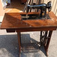 macchina da cucire vintage 