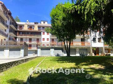 BILOCALE AMPIO E SOLEGGIATO