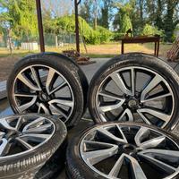 Cerchi in lega da 19’’ + gomme Pirelli, Qashqai
