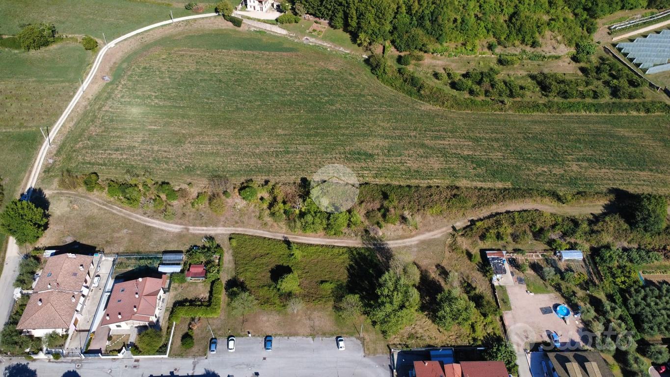 TER. RESIDENZIALE A TREGNAGO - Vista 4