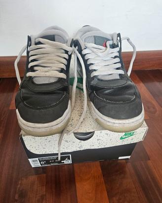 Scarpe Nike Air Jordan 4 RM PRM Eur 42
