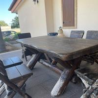 Tavolo da giardino in legno