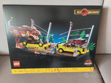 LEGO 76956 JURASSIC PARK T. REX BREAKOUT USATO