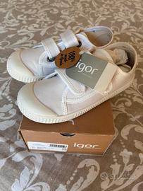 Scarpe in tela bianca n.29 Igor NUOVE