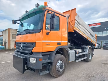 Mercedes Benz 1841 4X4 con LAMA NEVE RIF.5244