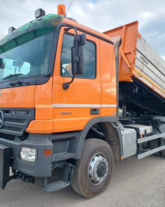 Mercedes Benz 1841 4X4 con LAMA NEVE RIF.5244