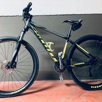 Mountain bike Scott