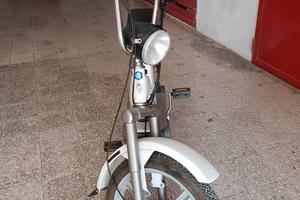 motorino piaggio "SI"