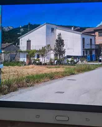 Villetta a schiera con circa 3500 mq