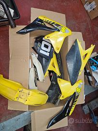 kit plastiche usato rmz 250 2012