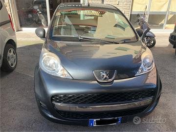 Peugeot 107 1.0 68CV 5p. Sweet Years 03/2011